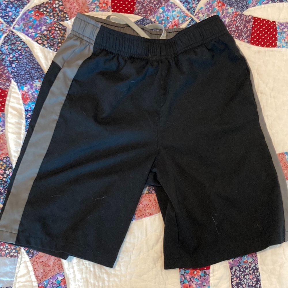 Primary black active shorts